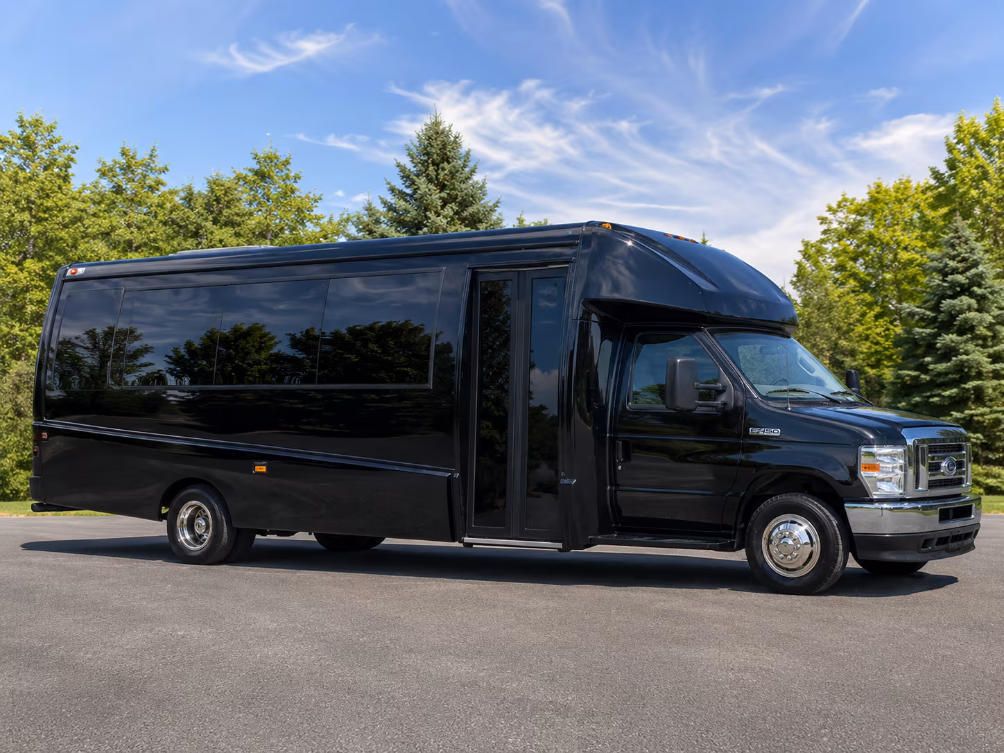 Jacksonville Airport Shuttle & Transportation party bus exterior