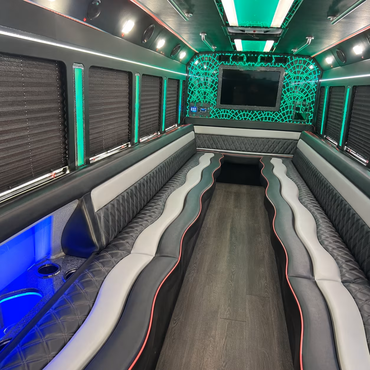 Jacksonville Birthday, Sweet 16, & Quinceañera Transportation onboard seating