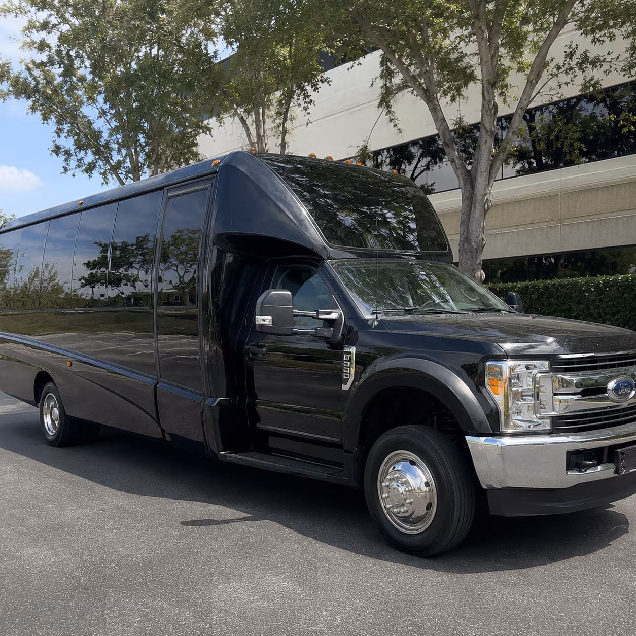 Palm Coast Birthday, Sweet 16, & Quinceañera Party Bus Rentals