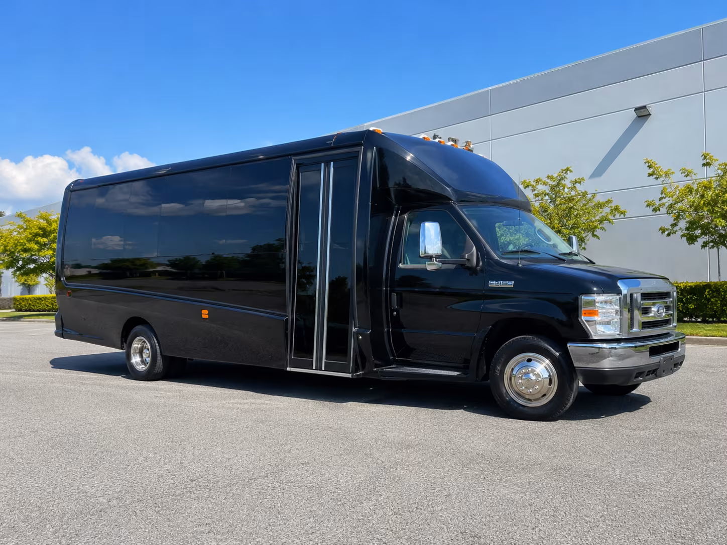 Palm Coast Winery Tour & Pub Crawl Transportation
